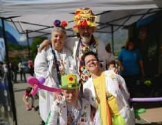 CANAVESE - Clown dottori per portare il buon umore negli ambiti socio-sanitario e sociale: sono i «Nasi per Caso»