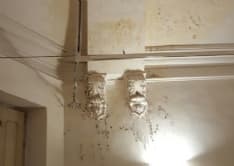 RIVAROLO - Infiltrazioni d'acqua danneggiano Villa Vallero