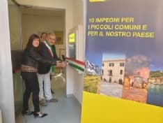 CANDIA - Installato il nuovo sportello automatico Postamat