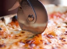 FOOD - Il metodo scientifico per tagliare una pizza