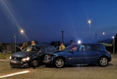 BUSANO - Scontro tra due vetture sulla Sp13, un ragazzo ferito - FOTO