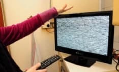 RONCO CANAVESE - Niente segnale tv senza parabola, la rabbia del sindaco: «Disparità di trattamento per le popolazioni di montagna»