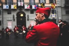 STORICO CARNEVALE DI IVREA - Pifferi e Tamburi svegliano la città: l'Epifania è il giorno del Generale