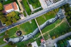 ARTE – La catena umana di Saype passa da Torino