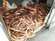 FURTI - Caccia al rame rubato: due aziende multate dalla polizia