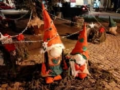 PONT CANAVESE - Tornano gnomi e presepi: è la magia del Natale - FOTO