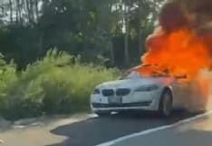 FOGLIZZO - Auto prende fuoco durante la marcia: intervento dei vigili del fuoco - FOTO
