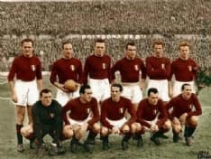 CIRIE' - A Palazzo D'Oria la mostra sulla leggenda del «Grande Torino»