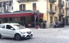 CUORGNE' - Beve birre ma non paga il conto: intervento dei carabinieri