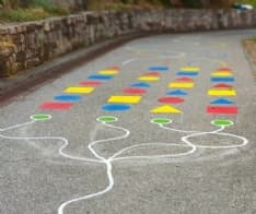 CASTELLAMONTE - Detective per gioco: la città della ceramica scommette sul primo «Parco Giochi Diffuso»