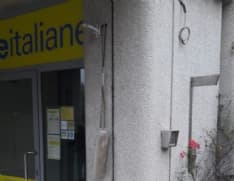 CASTELLAMONTE - Assalto alle poste, sfasciata la telecamera