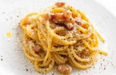 FOOD - È il Carbonara Day, una celebrazione dal sapore amaro