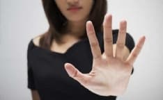 IVREA - Violenza sessuale sulla nipote 14enne: zio «orco» condannato a cinque anni e dieci mesi di reclusione