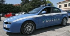 IVREA - Richiedenti asilo rapinano marito e moglie sul ponte passerella: arrestati dalla polizia