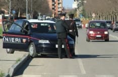 LEINI - Minaccia l'amico per farsi dare i soldi e comprare la droga: arrestato dai carabinieri per estorsione