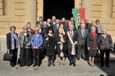 BOLLENGO - Una grande festa per i 25 anni del Centro incontro Anziani