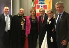 CHIVASSO - I personaggi del carnevale in visita da Chiamparino - FOTO