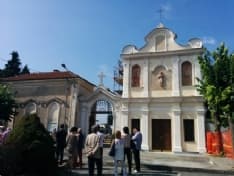 CASTELLAMONTE - «Il cimitero è un luogo sacro, niente nuove case nelle sue vicinanze»: lo ha deciso il Tar Piemonte