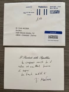 CHIVASSO - L'azienda regala una bottiglia di Vermouth al Presidente della Repubblica, Sergio Mattarella. E lui risponde...