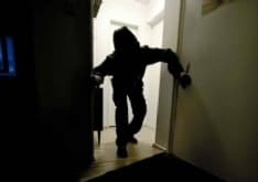 RIVAROLO CANAVESE - Tornano a colpire i ladri: due case svaligiate nella notte in via Oglianico