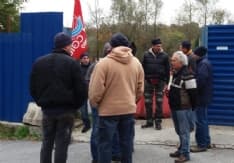 PARELLA - Attimi di tensione al presidio dei lavoratori «Mgc»