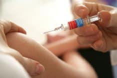 ALLARME MENINGITE - Bimbo in ospedale: le analisi confermano la meningite. Profilassi per 40 bimbi e 13 adulti