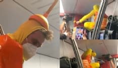 STRISCIA LA NOTIZIA SUI TRENI DEL CANAVESE - Capitan Ventosa in viaggio con i pendolari della Torino-Aosta - FOTO