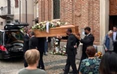 RIVAROLO CANAVESE - Una folla commossa per l'ultimo saluto a Paola Gallo Balma