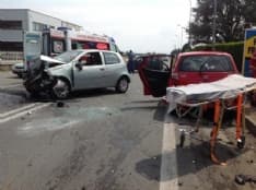 FELETTO - Brutto incidente stradale sulla 460: due feriti - FOTO e VIDEO