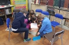 RIVAROLO - La «coraggiosa» scelta di Cesare: festeggiare il compleanno tra i libri...