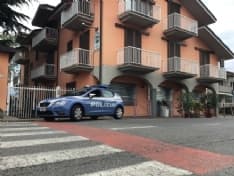 TABACCAIO UCCIDE LADRO A PAVONE CANAVESE - VITTIMA COLPITA AL PETTO - FOTO E VIDEO