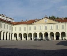 IVREA - In piazza Ottinetti raccolta firme contro l'Italicum