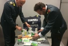 CASELLE - Medicine illegali nel bagaglio: un uomo denunciato - FOTO