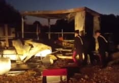 LEINI - Incendio campo nomadi: una ragazza arrestata - VIDEO