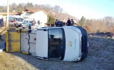 CASTELLAMONTE-BAIRO - Grave incidente stradale: camion Teknoservice ribaltato - FOTO E VIDEO