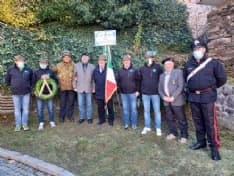 CASTELNUOVO NIGRA - Il vice sindaco anticipa l'intitolazione della piazza e scoppia la polemica