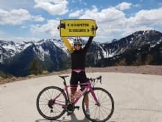 GIRO DEL PIEMONTE - Paola Gianotti per la sicurezza dei ciclisti: 500 cartelli, 80 comuni e 1500 km in bici