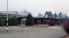 IVREA - Ruba il rame nella fabbrica dove lavora mentre è in mutua