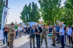IVREA - Arrivano gli Alpini: per il maxi raduno sono attese almeno ventimila penne nere - FOTO