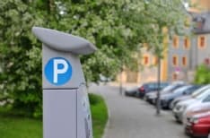 CHIVASSO - Le auto elettriche non pagano la zona blu