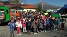 PRASCORSANO - Scuola evacuata e bimbi a lezione in piazza - VIDEO