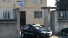 CUORGNE' - Esce con il cane, va a passeggio nel parco chiuso per il coronavirus e malmena una vigilessa: arrestata dai carabinieri