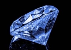 LUXURY – La battaglia legale per l’Idol’s Eye, il diamante blu