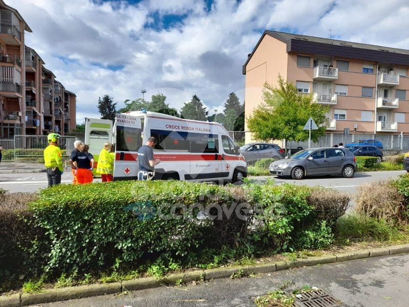 CUORGNE' - Donna investita da un'auto in via Brigate Partigiane - FOTO e VIDEO