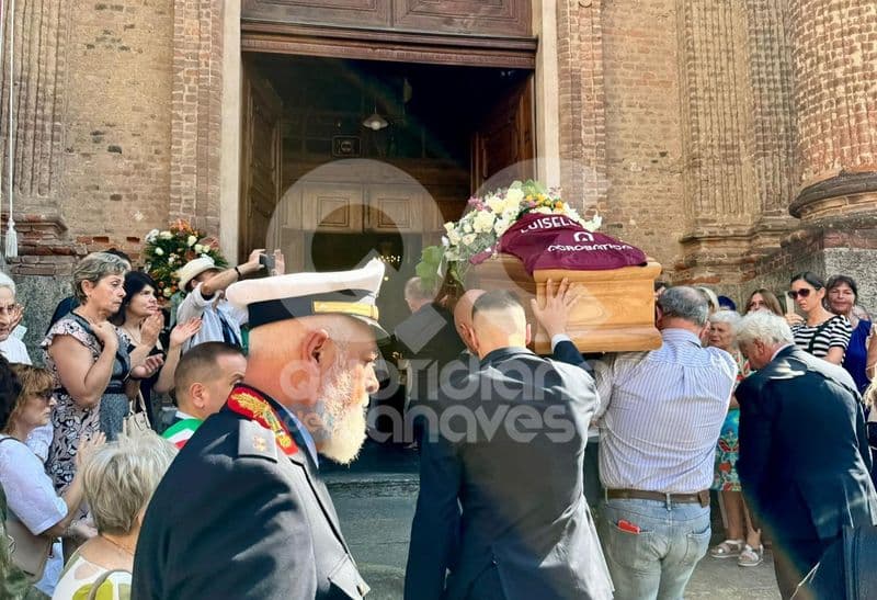 FAVRIA - Mille persone, palloncini bianchi e tanta commozione per l'ultimo saluto a Luisella Rocca - FOTO e VIDEO