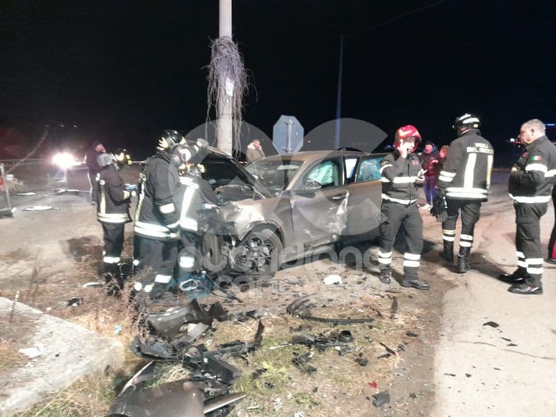 SPAVENTOSO INCIDENTE A CASTELLAMONTE - Scontro tra due vetture, diversi feriti sulla Pedemontana - FOTO e VIDEO