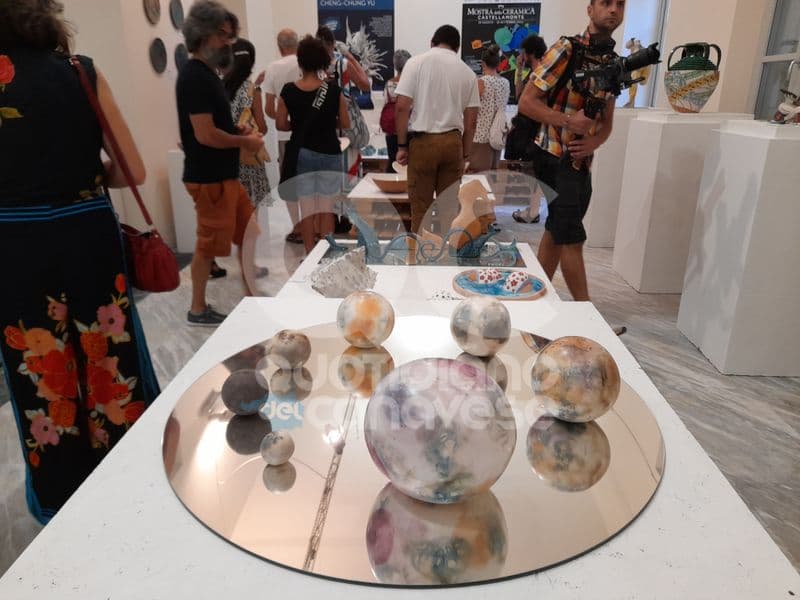 CASTELLAMONTE - La giuria popolare alla Mostra della Ceramica: un premio all'opera più votata dai visitatori - FOTO