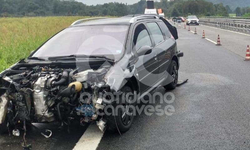 IVREA-SCARMAGNO - Mattinata di incidenti sotto la pioggia sull'autostrada A5 Torino-Aosta: due feriti - FOTO