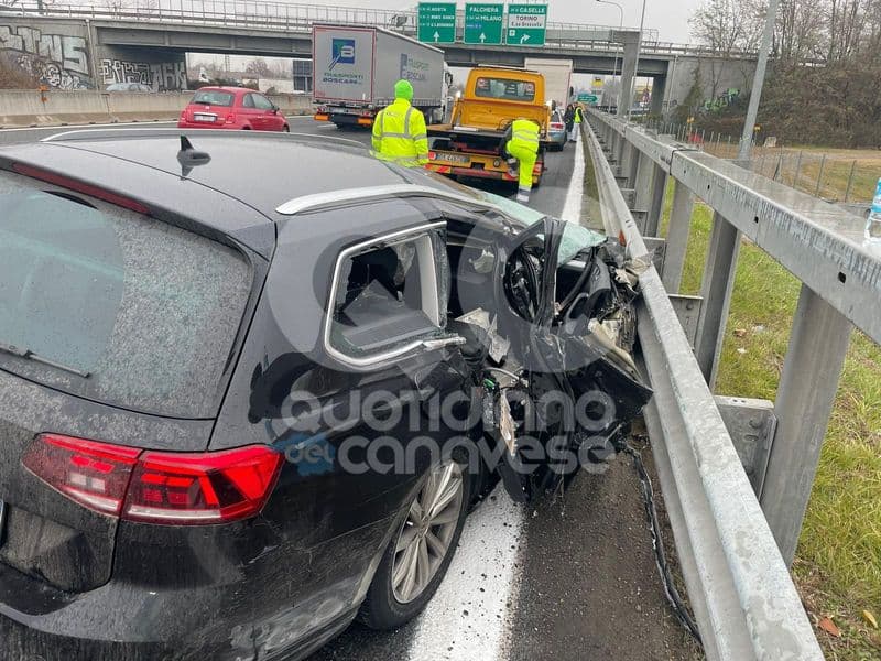 TANGENZIALE NORD TORINO - Camion contro auto tra Borgaro e Caselle: lunghe code in direzione Milano-Aosta - FOTO