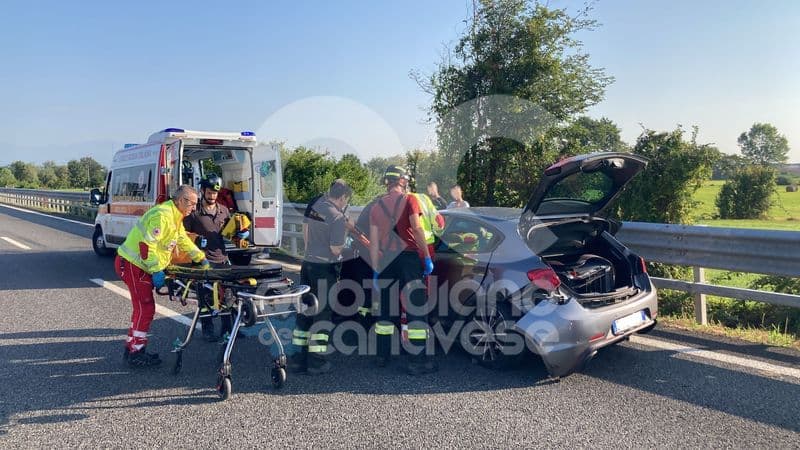 LEINI'-CASELLE - Incidente allo svincolo per la 460: tre persone ferite - FOTO
